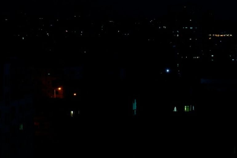 صورة لقطاع غزة خلال ساعات الليل