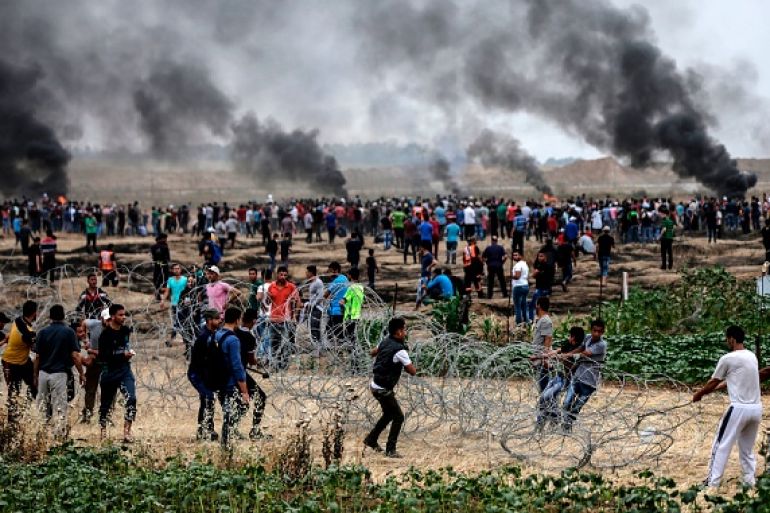 فلسطينيون في مسيرة العودة