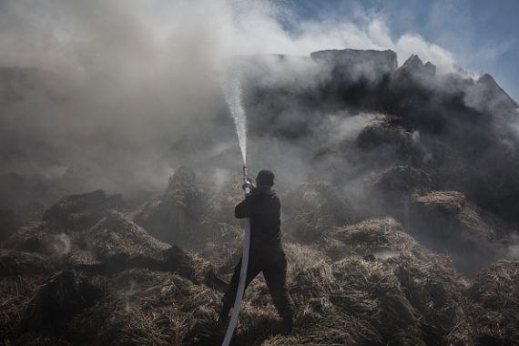 آثار حريق ودمار أحدثتها البالونات الحارقة المطلقة من غزة على الأراضي المحتلة