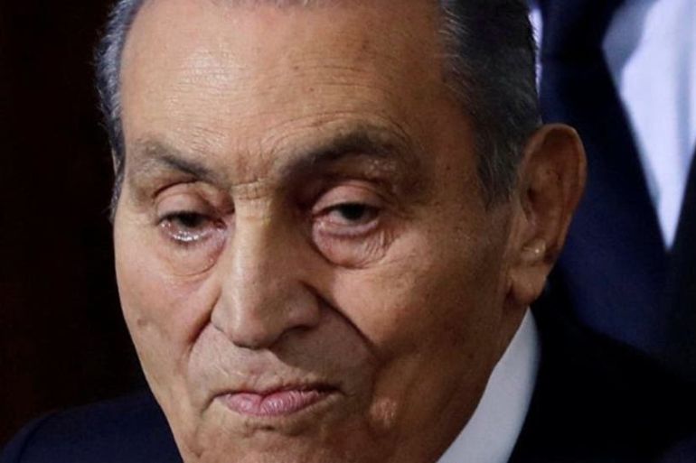 وفاة رئيس مصر المخلوع محمد حسني مبارك صباح اليوم عن عمر ناهز 92 عامًا.