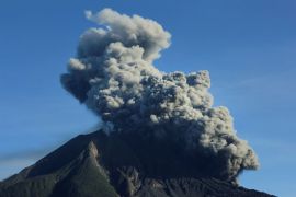 ثوران بركان طيني جديد في إندونيسيا