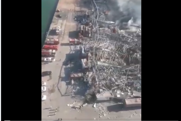 مقاطع فيديو جوية تظهر حجم الدمار بمرفأ بيروت ومحيطه الواسع