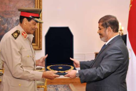 الرئيس محمد مرسي والمشير طنطاوي