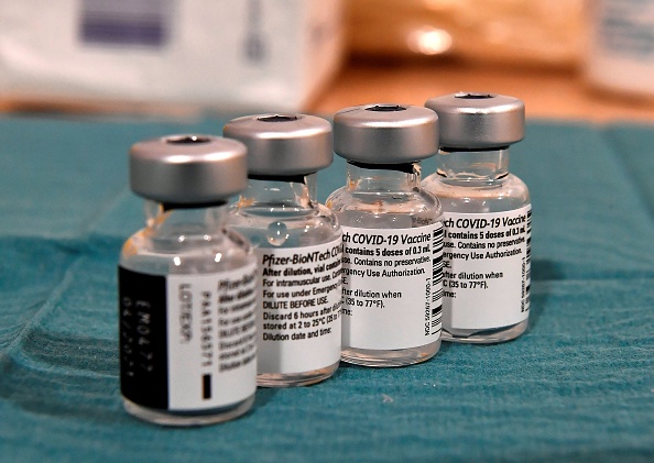 دراسات جديدة تؤكد نجاح اللقاحات في السيطرة على النسخة المتحورة من فيروس كورونا المستجد