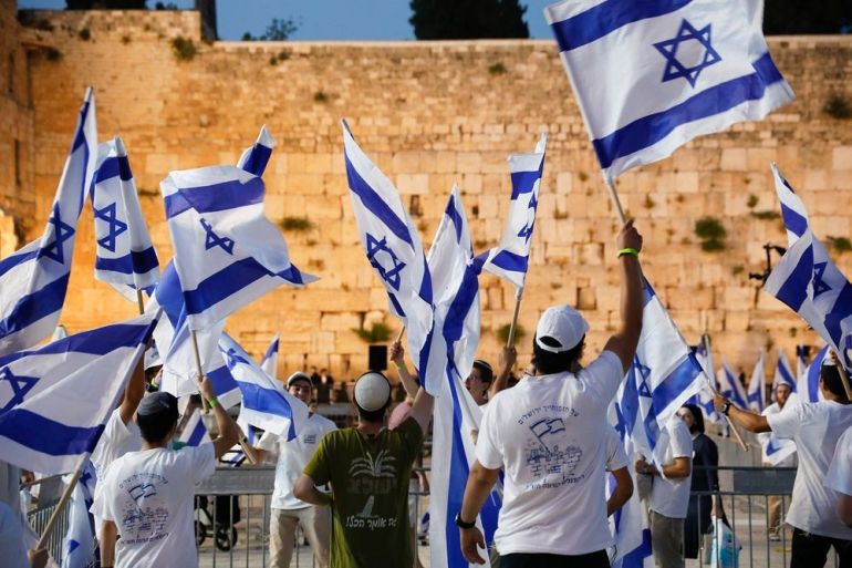 مسيرة الأعلام الاستفزازية قد تفجر الأوضاع في القدس