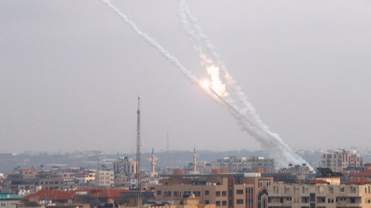 فصائل المقاومة الفلسطينية تواصل إطلاق رشقات صاروخية باتجاه مواقع عسكرية ومستوطنات ومدن إسرائيلية