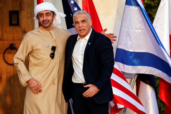 وقعت إسرائيل عام 2020 مع كل من الإمارات والبحرين اتفاقيتي سلام برعاية أمريكية (رويترز)