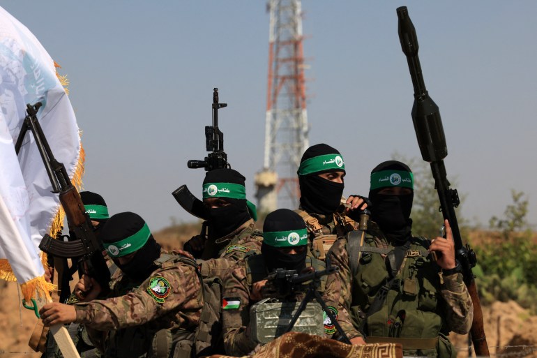 مقاومون من كتائب القسام الجناح العسكري لحركة حماس
