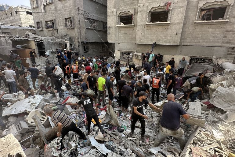 آثار الدمار الذي خلفته الغارات الإسرائيلية على قطاع غزة