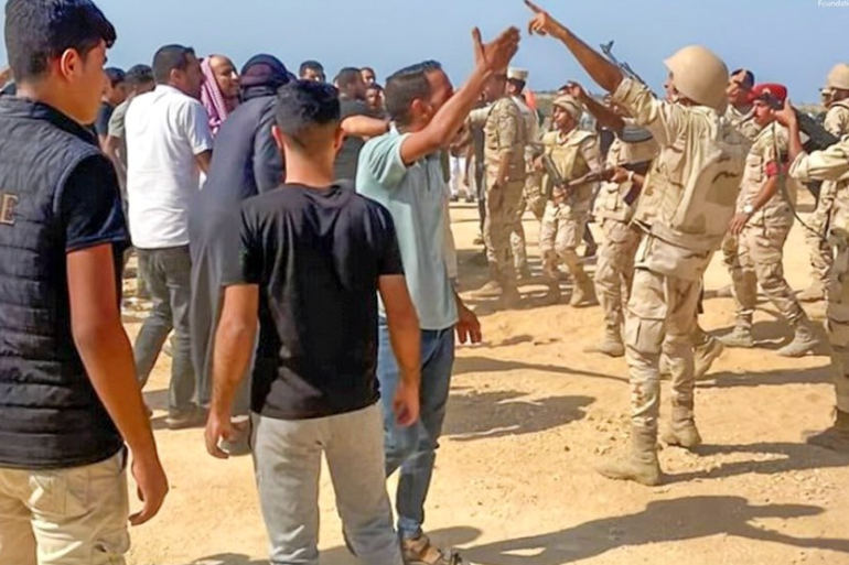 الجيش المصري يفض مظاهرة للمهجرين من رفح بالقوة