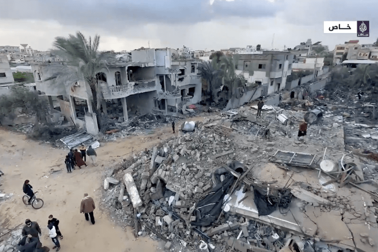 آثار قصف 3 منازل في رفح جنوبي قطاع غزة واستشهاد 17 مواطنًا