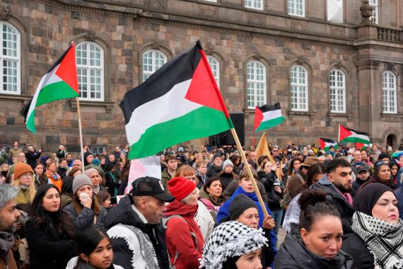 مظاهرة في الدنمارك تطالب بوقف إطلاق النار في غزة