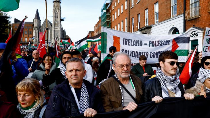 الممثل الإيرلندي الشهير ليام كننغهام أكد تضامنه مع أهل غزة في مواجهة المذبحة