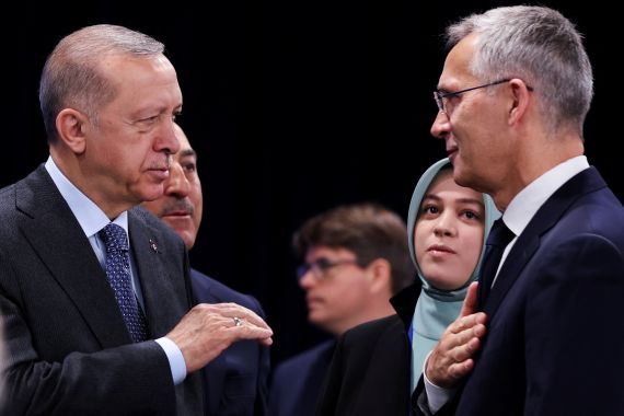 الامين العام لحلف الناتو ينس ستولتنبرغ الرئيس التركي رجب طيب أردوغان