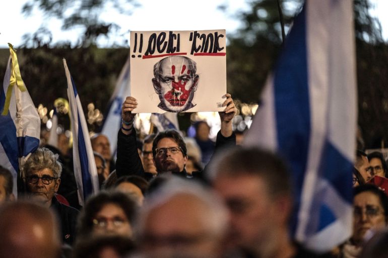 متظاهرون في تل أبيب يطالبون بعقد صققة تبادل أسرى