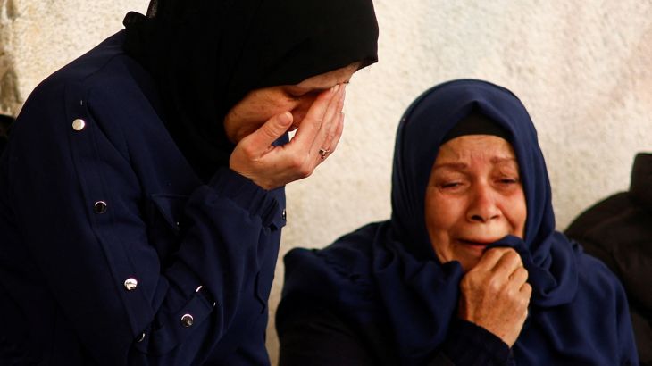 تشييع جثمان شهداء سقطوا جراء الغارات الإسرائيلية على غزة