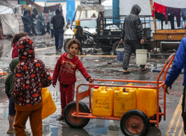 يعاني قاطع غزة من نقص المياه في ظل الحصار المشدد واستمرار الحرب