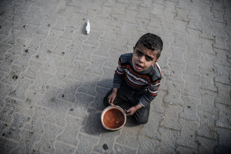 الأنروا تقول إن سكان غزة يموتون أمام أعين العالم