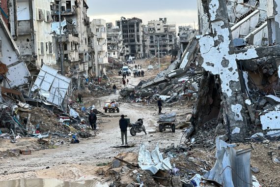 آثار قصف الاحتلال لغزة بعد 127 من العدوان