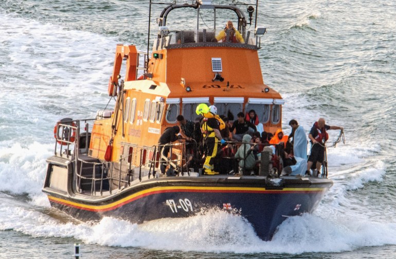 الآلاف من طالبي اللجوء وصلوا عبر القوارب إلى بريطانيا