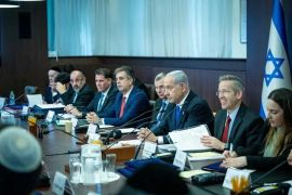 اجتماع الحكومة الإسرائيلية لمناقشة الرد على هجوم إيران (هيئة البث الإسرائيلية)