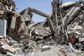 آثار الدمار في غزة (رويترز)