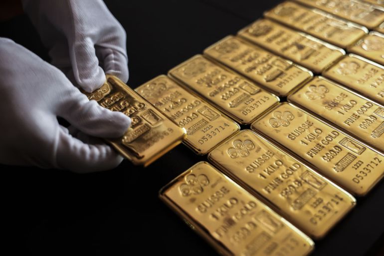 سعر الذهب يتجه للاستقرار عالميا بعد تثبيت سعر الفائدة الأمريكية