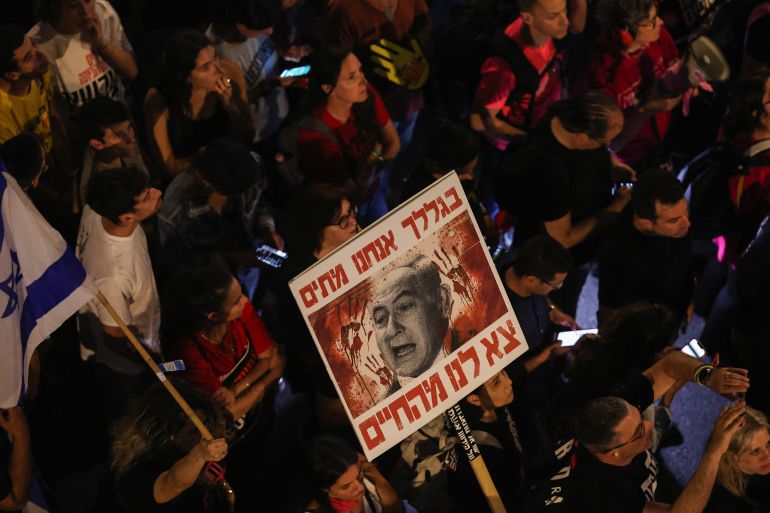 مظاهرات لأهالي الأسرى الإسرائيليين تندد بسياسة نتنياهو